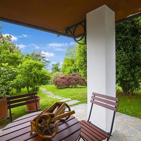 La Verbanina 2 - Maggiore Views Duplex For 4 - Happy *