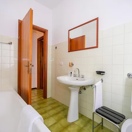 La Verbanina 2 - Maggiore Views Duplex For 4 - Happy 公寓 希法