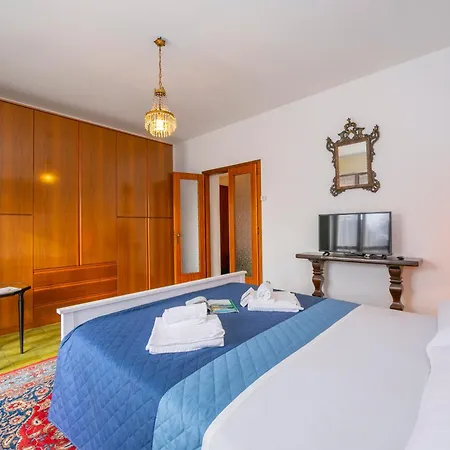La Verbanina 2 - Maggiore Views Duplex For 4 - Happy *