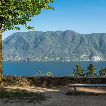 La Verbanina 2 - Maggiore Views Duplex For 4 - Happy